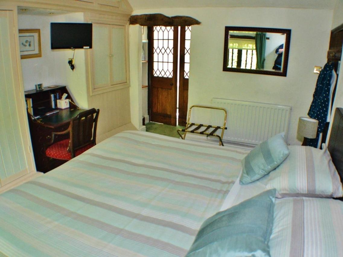 Church Villa B&B Chesterfield Exteriör bild